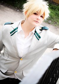 Cosplay-Cover: Bakugou Katsuki (Yuai Uniform)