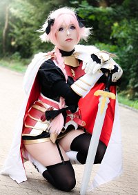 Cosplay-Cover: Astolfo (Servant Rüstung]