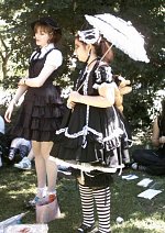 Cosplay-Cover: Gothic Summer Lolita