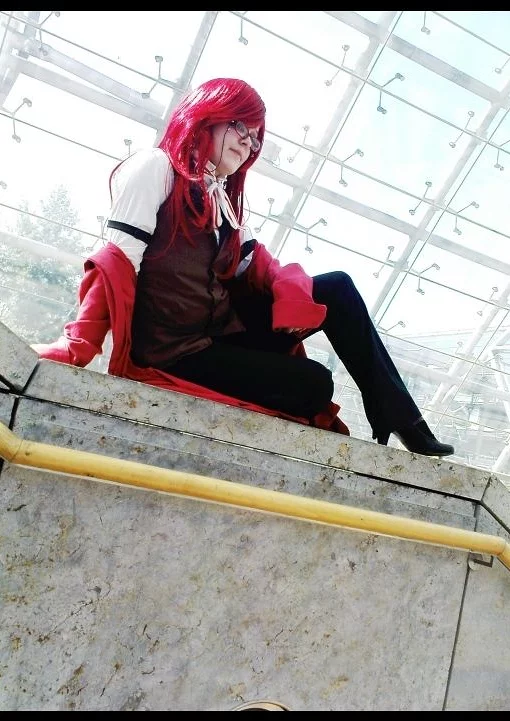 Cosplay-Cover: Grell mit den Scherenhänden