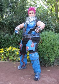 Cosplay-Cover: Zarya