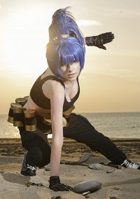 Cosplay-Cover: Leona Heidern