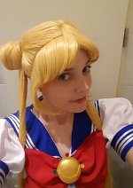 Cosplay-Cover: Usagi Tsukino (1. Schuluniform Crystal Version)