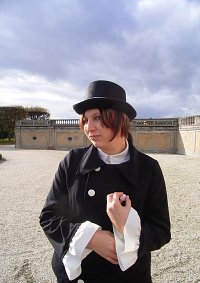 Cosplay-Cover: gothic dandy-kodona (was weiß ich >.<)