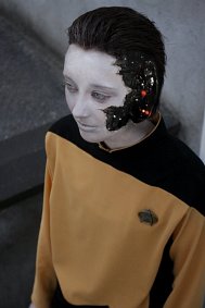 Cosplay-Cover: Lieutenant Commander Data