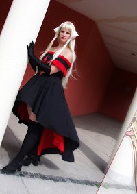 Cosplay-Cover: Freya [black~red dress]