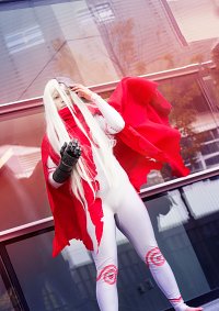 Cosplay-Cover: Shiro - Wretched Egg