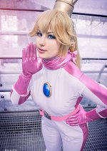 Cosplay-Cover: Prinzessin Peach [Racing Suit]