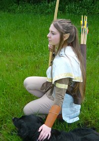 Cosplay-Cover: Riatha - Jägergewandung (Die Elfen; OC)