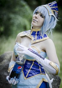 Cosplay-Cover: Blue Rose • Hero Suit