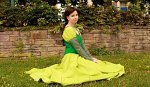 Cosplay-Cover: Belle [Green Dress]