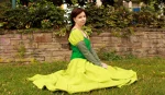 Cosplay-Cover: Belle [Green Dress]