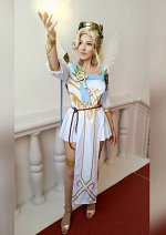 Cosplay-Cover: Winged Victory Mercy