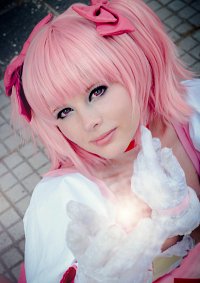 Cosplay-Cover: Madoka Kaname (Puella Magica)