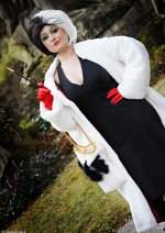 Cosplay-Cover: Cruella De Vil