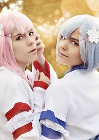 Cosplay-Cover: Rem [Young]