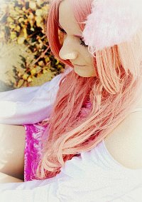 Cosplay-Cover: Pink Wolve