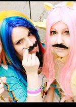 Cosplay-Cover: Mr. Moustache-to-go