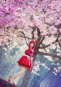Cosplay-Cover: Morgiana [Red Dress]