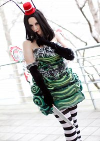 Cosplay-Cover: Alice (Caterpillar)