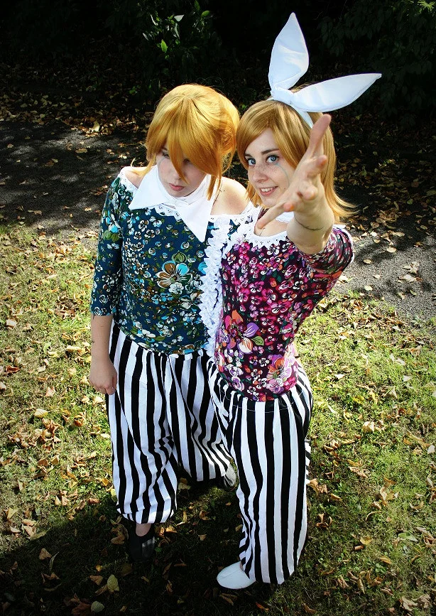 Cosplay-Cover: Kagamine Rin - Dark Woods Circus