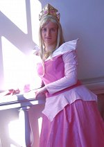 Cosplay-Cover: Aurora / Dornröschen