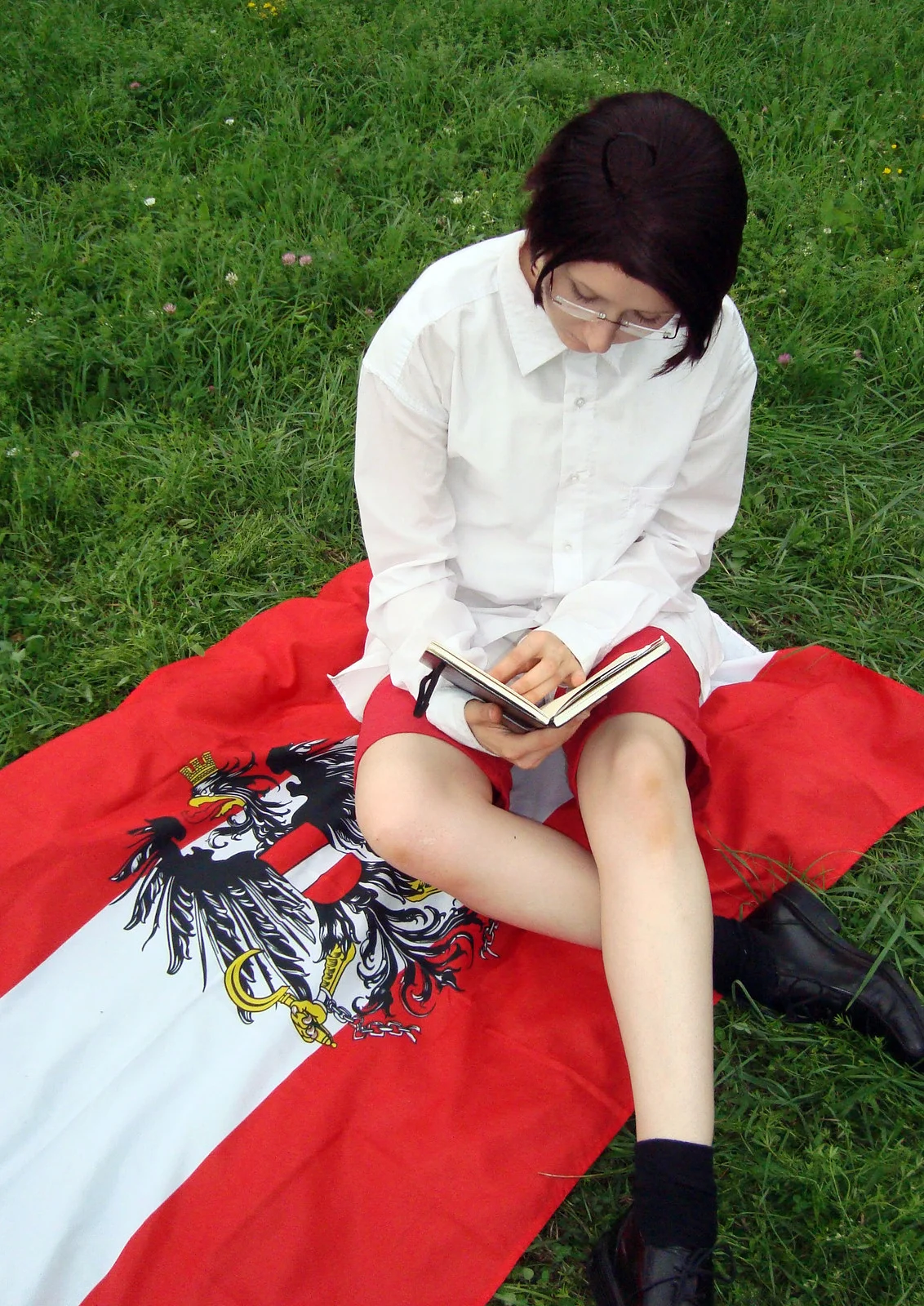 Cosplay-Cover: Roderich Edelstein [Holiday Version]