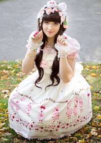 Cosplay-Cover: Miss Cute Strawberry Bunny