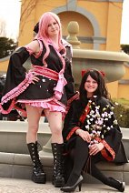 Cosplay-Cover: Kimono (schwarz-rot)