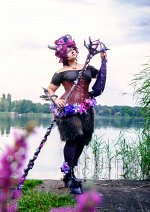 Cosplay-Cover: CaligareFloriferSemicaper ~ dunklerBlumenfaun