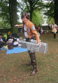 Cosplay-Cover: Eren Jäger