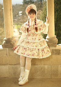 Cosplay-Cover: Innocent World ~Rococo OP with Cape~