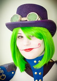 Cosplay-Cover: Duela Dent