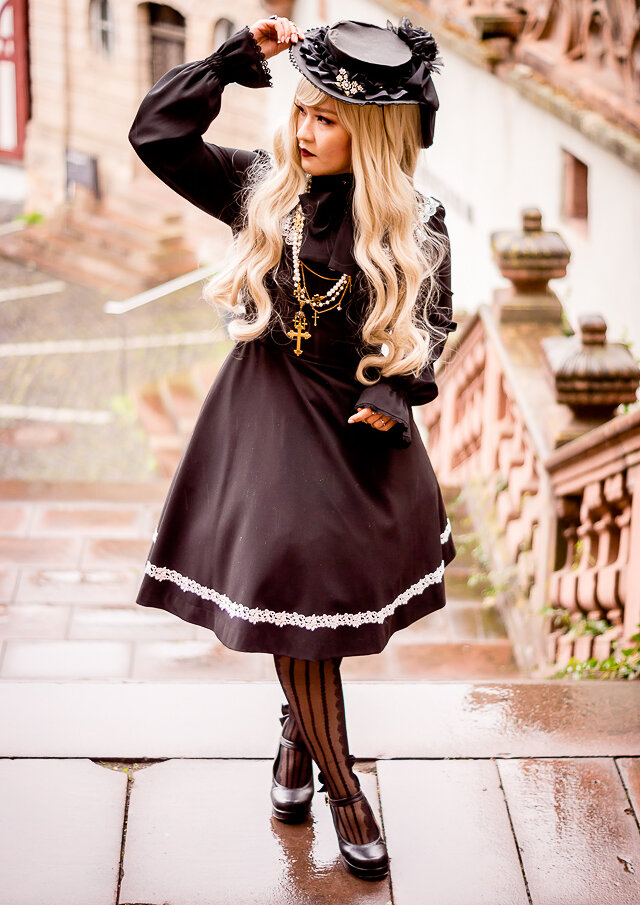 Cosplay-Cover: MMM - Ribbon/ Rose Lace