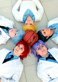 Cosplay-Cover: Ryōta Kise (Teikô Schuluniform)