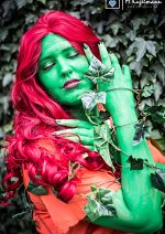 Cosplay-Cover: Poison Ivy [Orange Suit]