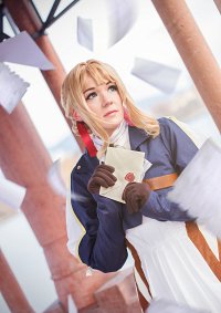 Cosplay-Cover: Violet Evergarden [Auto Memoires Doll Dress]