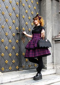 Cosplay-Cover: Punk Lolita (Violet Tartan)