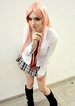 Cosplay-Cover: Schuluniform