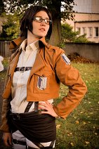 Cosplay-Cover: Hanji Zoe