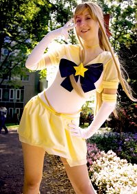 Cosplay-Cover: Eternal Sailor Venus