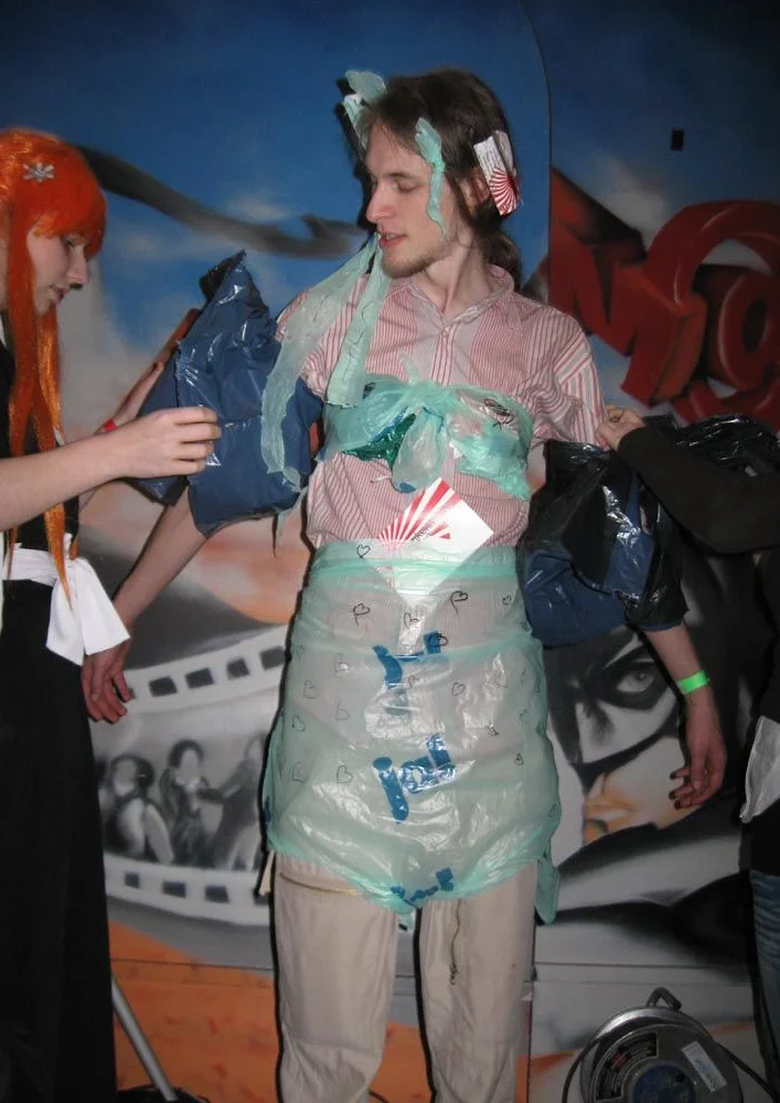 Cosplay-Cover: Mülltütencos