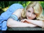 Cosplay-Cover: Alice (flower ruffled dress)