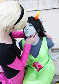 Cosplay-Cover: Kanaya Maryam [green dress]