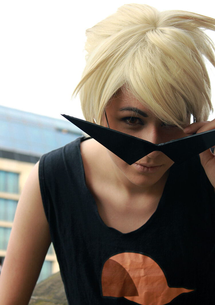 Cosplay-Cover: Dirk Strider [wifebeater]