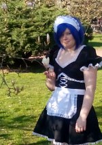 Cosplay-Cover: Konan als Maid