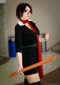 Cosplay-Cover: Headmistress Fiora