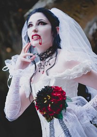 Cosplay-Cover: Vampire Bride