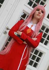 Cosplay-Cover: Zero Two [Uniform]