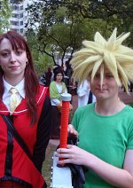 Cosplay-Cover: Cloud Strife - Teenager (Funpics, Minigrüppchen & 